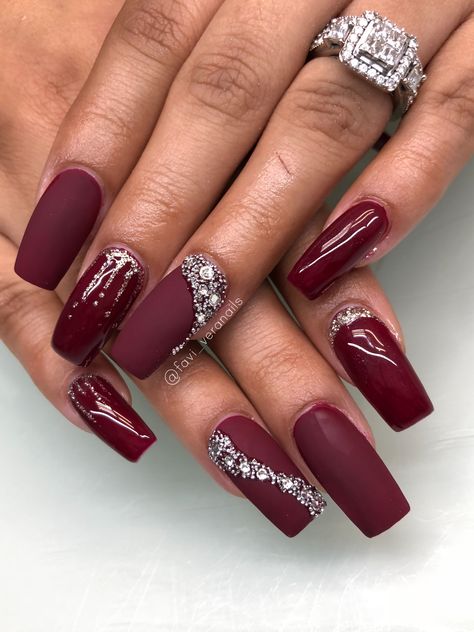 Nail Extension Designs For Wedding, Md Nails, Maroon Nail Designs, Burgundy Nail Designs, Grey Nail Art, Wedding Day Nails, Prom Nails Silver, Bridal Nails Designs, Wedding Nail Art Design