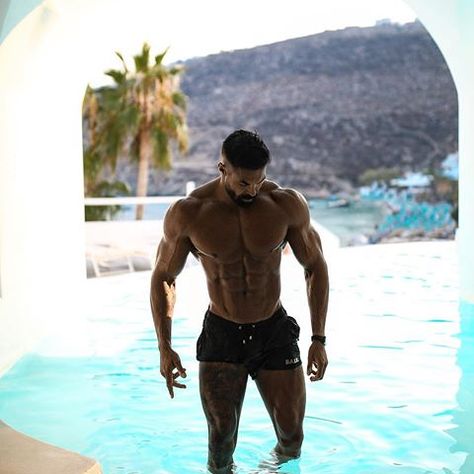 Soon we meet again Mykonos! Minus degrees and a lot of snow can be beautiful but it’s not my cup of tea. I was made for sunny days. #tbt… Fitness Photoshoot, I Cup, Meet Again, My Cup Of Tea, We Meet Again, Be Beautiful, Successful People, Stay Focused, No Matter What