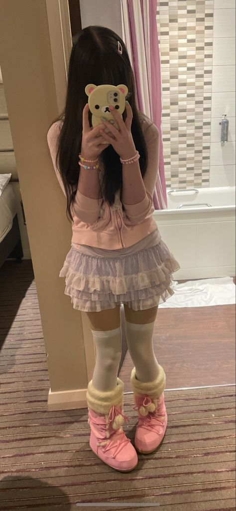 Kawaii Cutecore Outfit, Meloclaws Outfits, Kawaiikei Outfits, Kawaii Core Clothes, Fairykei Outfit, Kawaii Skirt Outfits, Gloomy Bear Outfit, Gurokawaii Fashion, Casual Kawaii Outfits