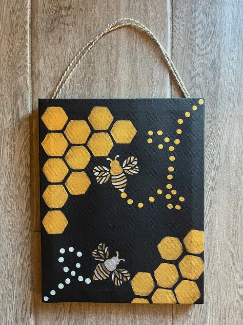 Metallic gold and blue Bees with gold hexagons on a black canvas.. I wanted to do something different to show the blue bees that are out there! Honey Comb Painting Easy, Honeycomb Painting, Comb Painting, Painting On Square Canvas, Honey Bee Painting, Honeycomb Background, Hexagon Canvas, Bumble Bee Art, Bee Painting