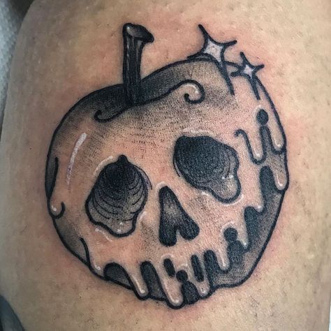 Snow White Poison Apple Tattoo, Snow White Apple Tattoo, Rotten Apple Tattoo, Snow White Tattoo Ideas, Poison Apple Tattoo, Snow White Tattoo, Disney Tattoos Quotes, Snow White Tattoos, Disney Sleeve Tattoos