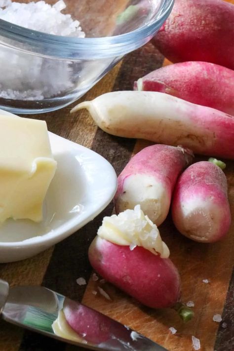 French Snacks, French Breakfast Radish, Radish Recipes, Csa Recipes, French Breakfast, Breakfast On The Go, Radishes, Veg Recipes, Spring Recipes