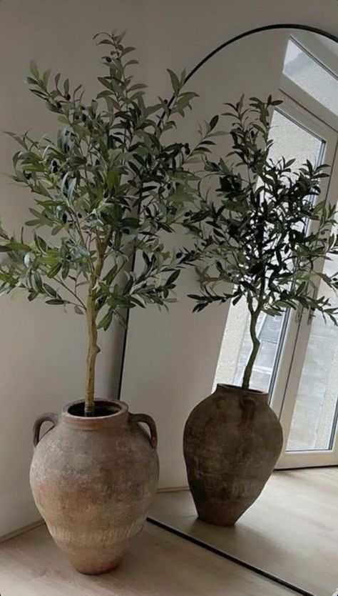 Dried Greenery Decor, Floor Vase Decorating Ideas, Tree Trunk Ideas, Plant Interior, Plants Interior, Faux Olive Tree, Artificial Potted Plants, Silk Plants, Interior Plants