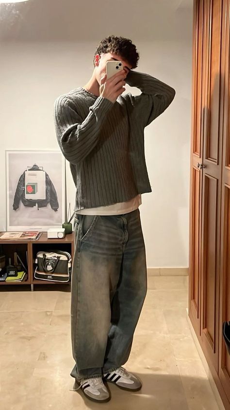 Buff Man Outfit, Grunge Streetwear Men, Clean Guy Aesthetic, 2000s Boys Fashion, Monaco Outfit, Celana Kargo, Adidas Samba Outfit, Guys Fits, Samba Outfit