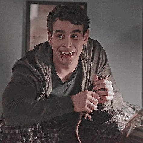 Simon Shadowhunters, Shadowhunters Sebastian, Shadow Hunters Simon, Shadow Hunters Sebastian, Simon Lewis Shadowhunters, Shadowhunters Actors, Tales From The Shadowhunter Academy, Shadow Hunters Malic, Alberto Rosende