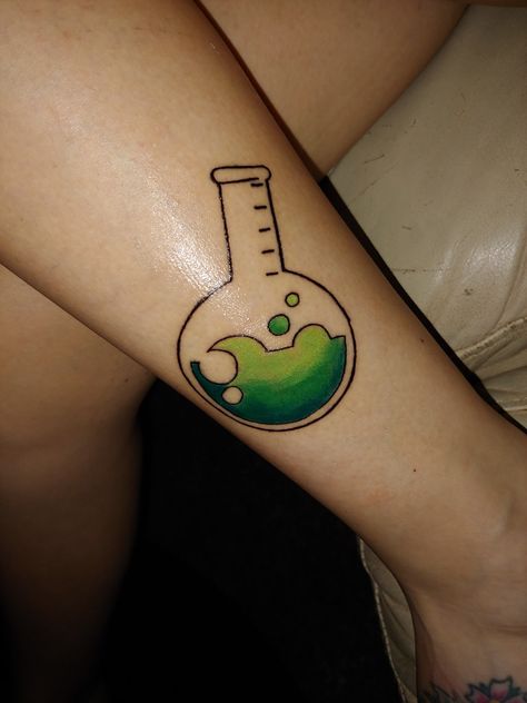 Round bottom flask tattoo Flask Tattoo, Flask, I Tattoo, Pins, Tattoos