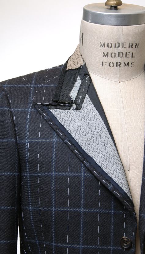 Tailor Made Suits, Made To Measure Suits, Tailoring Details, Tailoring Techniques, Sewing Alterations, Bespoke Clothing, Mode Kimono, Couture Sewing Techniques, Bespoke Suit