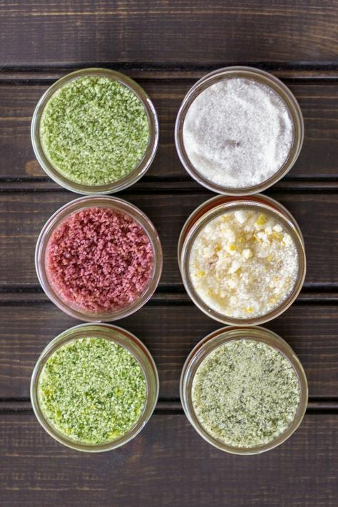 Homemade Gourmet: Make Flavored Sugars and Salts Diy Flavored Salt Gifts, Gourmet Salt Recipes, Homemade Flavored Sugars, Unique Seasoning Blends, Red Wine Salt, Flavored Salt Recipes, Herbed Salt Recipe, Flavored Salts Recipes, Infused Salts