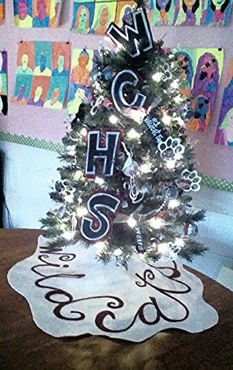 Warren County High School Themed Christmas Tree School Christmas Tree Theme, School Themed Christmas Tree, School Christmas Tree, Raffle Ideas, Themed Christmas Tree, Tree Themes, Themed Christmas, Xmas Trees, School Themes