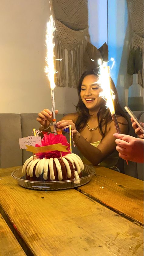 Cake With Fireworks Candle, Firework Candle, Fireworks Birthday, Firework Candles, Birthday Fireworks, Candle In The Dark, Bday Shoot, Birthday Aesthetic, 24th Birthday