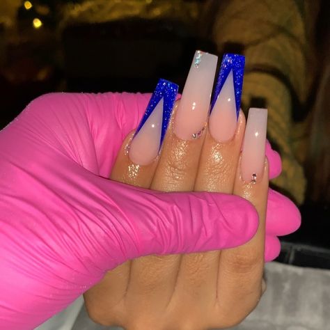 NAYELLY_NAILS ❁ on Instagram: “THAT ROYAL BLUE 💙!! _______________________ Products used:  @glitterbels crashing waves  @valentinobeautypure "classic nude " use code…” Royal Blue Prom Nails, Xv Nails, Nayelly Nails, Acrilyc Nails, Royal Blue Nails Designs, Jordan Year, Blue Prom Nails, Quince Nails, Future Nails