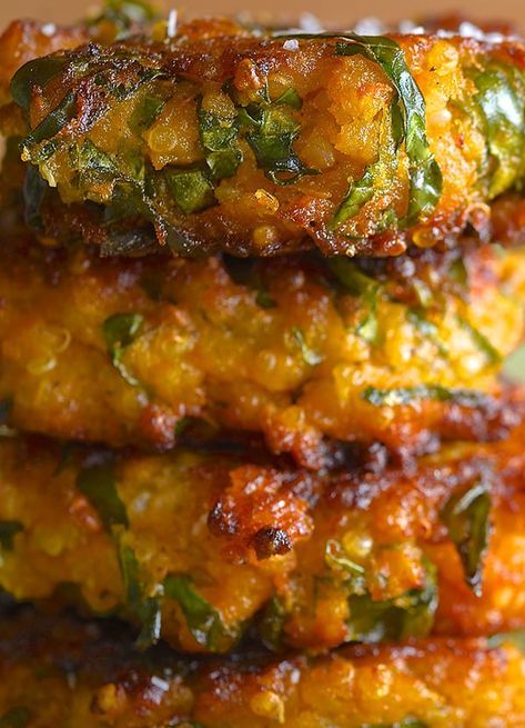 Sweet Potato Kale and Quinoa Fritters. Inspired by a meal I enjoyed at B-Line Restaurant in Orlando, FL, I made these into a grain bowl, with sautéed kale, portobello, corn relish, topped with cashew butter and nestled in creole tomato sauce. So flavorful! (https://ethnicvegan.com/2009/05/25/vegan-creole-sauce/) Quinoa Fritters, Kale And Quinoa, Sweet Potato Kale, One Egg, Healthy Bites, Quinoa Recipes, Veggie Burger, Veggie Dishes, Sriracha