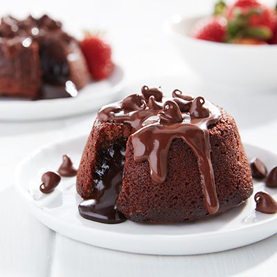 Molten Lava Cakes Recipe, Chocolate Lava Cakes, Choco Lava, Lava Cake Recipes, Molten Lava Cakes, Chocolate Lava, Baking Classes, Chocolate Lava Cake, Lava Cake