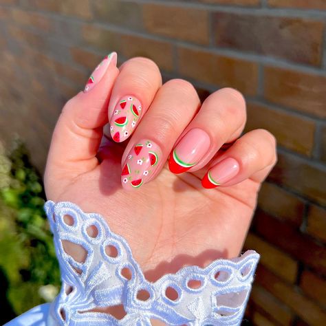 Watermelon Nail Designs, Watermelon Nail, Red Summer Nails, Watermelon Nail Art, Watermelon Wallpaper, Fruit Nail Designs, Fruit Nails, Bday Nails, Fruit Nail Art