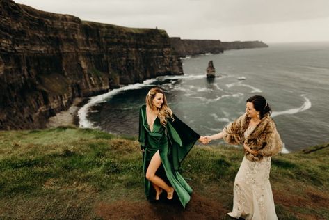 Saturday Selection: Let Sparks Fly! Green Velvet Wedding Dress, Green Velvet Wedding, Cliff Of Moher, Velvet Wedding Dress, Ireland Elopement, Love Like Crazy, Velvet Wedding, Romantic Outdoor Wedding, Family Presents