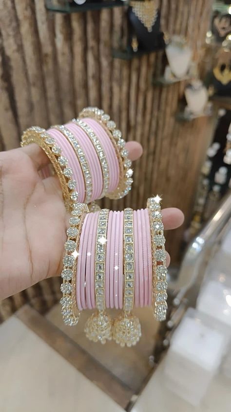 Mehandi Design For Hand, Pink Bangles, Desi Jewellery, Indian Bracelets, Wedding Jewelry Sets Bridal Jewellery, Oxidised Earrings, Colorful Bangles, Indian Bangles, Fancy Jewelry Necklace