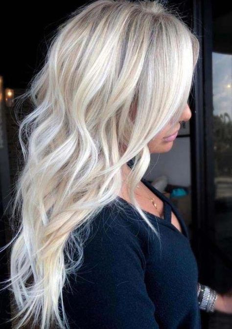 37 Balayage Hairstyles: Inspiration Guide and Trends in 2019 #balayagehairblonde Frozen Hair Tutorial, Ice Ideas, Diy Balayage, Blond Hairstyles, Ice Blonde Hair, Blonde Lowlights, Beige Blond, Frozen Hair, Blond Balayage