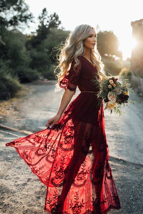 A chic lace dress will make him like you even more. Click to pick a dress made of lace to wear on Valentine’s Day. Lace Maxi Romper, Valentines Day Dresses, Maxi Romper, Valentine Dress, Chique Outfits, Dress Slip, Valentines Outfits, Beauty Dress, Boho Lace