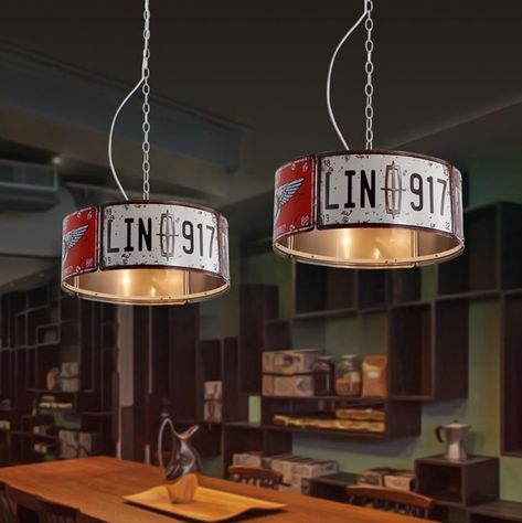 Bar Americano, License Plate Crafts, Art Deco Color, Retro Chandelier, License Plate Designs, Iron Pendant Light, American Bars, Glamour Vintage, Iron Pendant