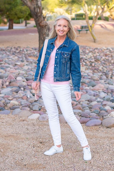 13 Ways to Style a Denim Jacket for Spring and Summer - Dressed for My Day Grandma Outfits, Teachers Outfits, Coloured Denim Jacket, Dressed For My Day, White Fashion Sneakers, Alternative Dress, Pink Denim Jacket, Daily Clothes, Summer Wardrobe Essentials