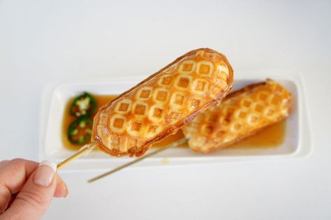 Chicken and Waffles on a stick. Made with a corn dog machine. THIS WILL BE DONE, I SWEAR IT. Waffles On A Stick, Food On A Stick, Chicken N Waffles, Fair Foods, Waffle Sticks, Waffle Iron Recipes, Chicken On A Stick, Waffle Maker Recipes, Crispy Fried Chicken