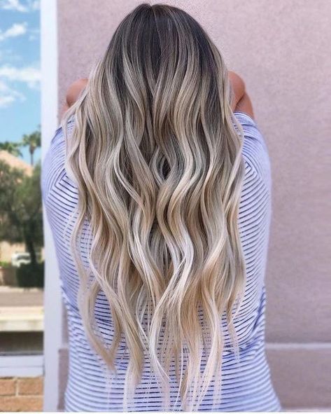 Lily Hair spares no effort to help female have voluminous & longer healthy hair look as well as collect hair tutorials. Long Wavy Hairstyles, Blond Rose, Balayage Hair Blonde Long, Blonde Hairstyle, Wavy Hairstyles, Balayage Hair Blonde, Short Hair Balayage, Brown Blonde Hair, Ombre Hair Color