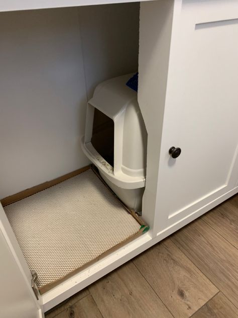 Cat Box In Laundry Room, Litter Box Built In, Cat Litter Box Ideas Hidden Laundry Room, Laundry Room Cat Litter Box Ideas, Hidden Kitty Litter, Hidden Laundry Rooms, Hiding Cat Litter Box, Hidden Litter Boxes, Liter Box