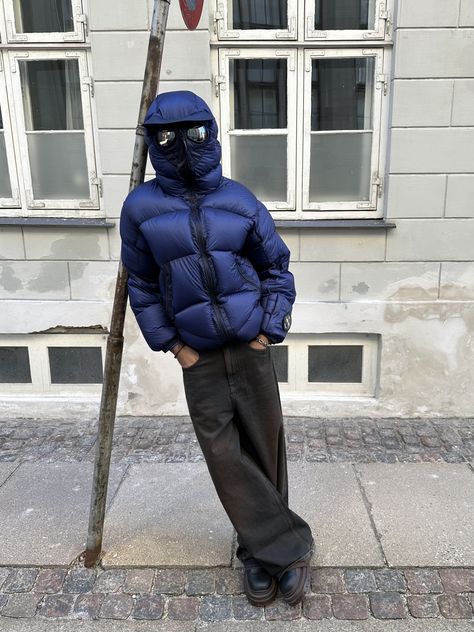 IG: @manan_071 • streetwear • falloutfits • fashioninspo •fashion • outfits Ski Outfits For Men, Ski Pants Outfit, Gorpcore Outfit, Uk Streetwear, Drip Outfit Men, Winter Puffer, Streetwear Mode, Street Fashion Men Streetwear, Fall 24