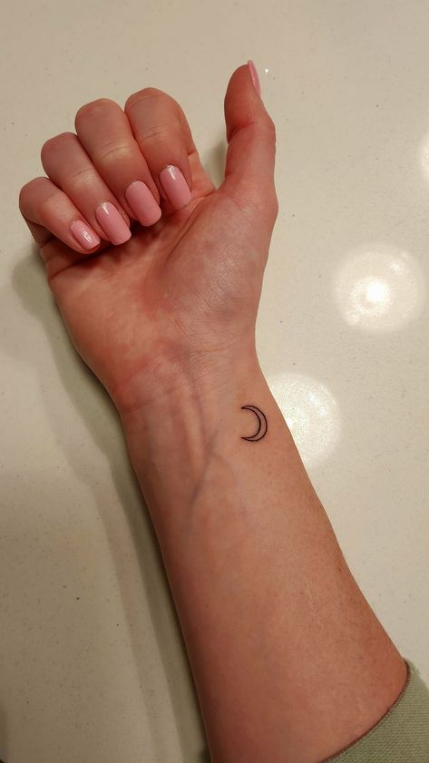 Tattoo Moon On Wrist Tattoo, Moon Outline Tattoo, Moon Wrist Tattoo, Moon Tattoo Wrist, Moon And Saturn Tattoo, Moon And Saturn, Moon Outline, Saturn Tattoo, Wrist Tattoo