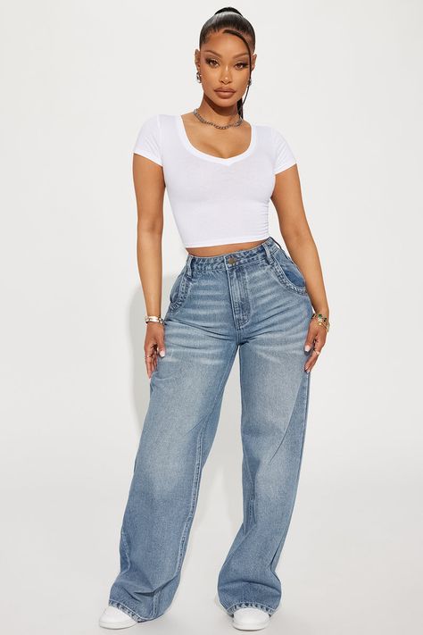 Yodit Yemane Fashion Nova, Yodit Yemane, High Waisted Baggy Jeans, Boyfriend Jeans Outfit, Curvy Casual Outfits, Crochet Summer Dresses, Hype Clothing, Fashion Nova Outfits, Fashion Top Outfits