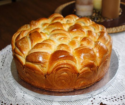 Bulgarian Pitka "Kifli" ( Butter Bread) Recipe Bulgarian Bread Recipe, Butter Bread Recipe, Balkan Food, Bread Shaping, Butter Bread, Bulgarian Recipes, Savoury Baking, Delicious Donuts, Sweet Bread