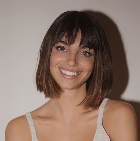 Mid Bob With Fringe, Brown Bob Haircut With Bangs, Italian Bob Haircut With Bangs, French Bob With Bangs Round Faces, Brunette Bob With Bangs, French Bobs, Short Hair Fringe, Bob With Fringe, Mom Haircuts