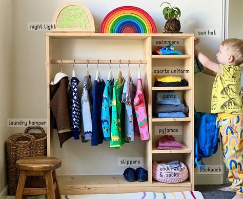 Diy Kids Wardrobe, Diy Montessori Wardrobe, Montessori Closet, Ikea Montessori, Montessori Wardrobe, Montessori Kids Room, Montessori Toddler Rooms, Childrens Wardrobes, Children's Wardrobe