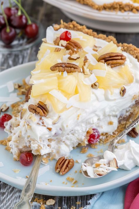 Millionaire Pie is a beloved family classic, featuring a rich and creamy filling packed with pecans, coconut, pineapple, and cherries. It takes just about 5 minutes to prepare, and the best part—no baking required! This no-fuss, no-bake treat is not only simple to make, but it’s also incredibly delicious! It’s no surprise that this is Million Dollar Pie Recipe Pineapple, Pineapple Pie No Bake, Easy Millionaire Pie Recipe, Million Dollar Pie Recipe, Chocolate Caramel Pretzel Bark, Millionaire Pie Recipe, Paradise Pie, Million Dollar Pie, Millionaire Pie