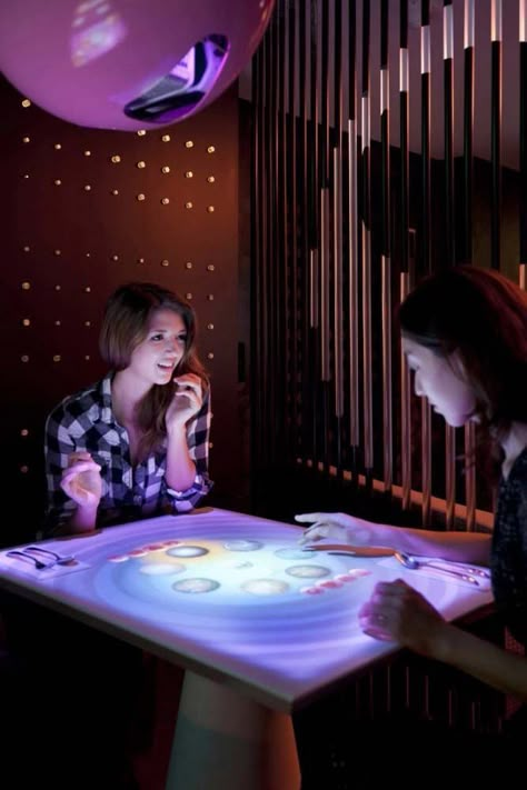 Interactive Restaurant, Touch Screen Table, Interactive Table, Retail Technology, Interactive Walls, Cool Restaurant, Touch Table, Interactive Media, Interactive Installation