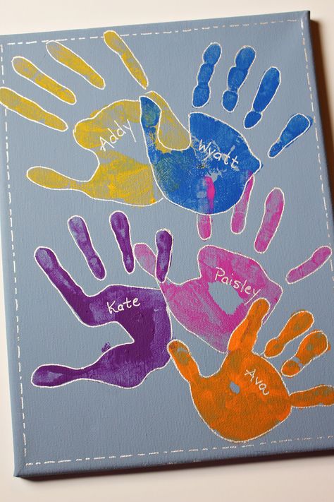 Friend Painting Ideas, Easy Kids Projects, Handprint Art Kids, Handprint Painting, Best Friend Canvas, Friend Canvas, Fingerprint Art, Friend Painting, Collage Art Projects