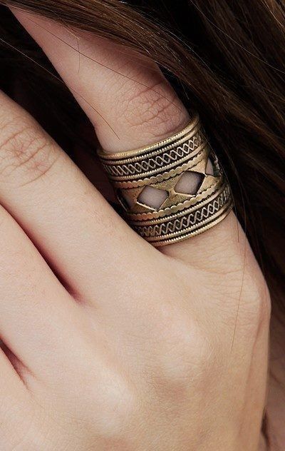 Wedding Event, Cute Jewelry, Ring Designs, Jewelry Inspiration, Gold Ring, My Jewellery, Beautiful Jewelry, Piercings, Jewelry Box