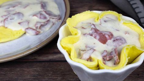 Keto Chipped Beef, Chipped Beef Gravy, Chipped Beef Recipe, Chip Beef Gravy, Cream Chipped Beef Recipe, Beef Gravy Recipe, Creamed Chipped Beef, Chipped Beef, Keto Biscuits