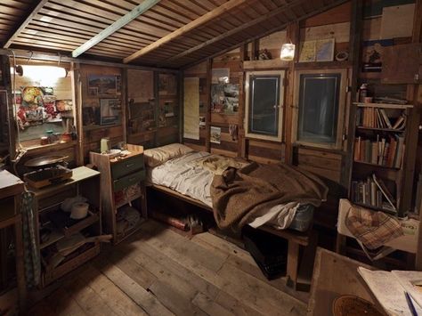 Dark Academia Room, Academia Room, Bg Design, Casa Vintage, House Room, Cabins In The Woods, Dream Rooms, Room Aesthetic, Cool Rooms