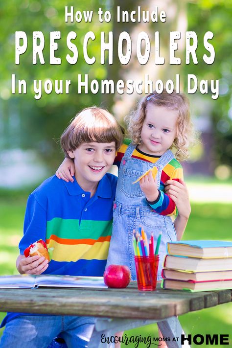 How To Include Your Preschoolers in Your Homeschool Day Homeschool Daily Schedule, Prek Homeschool, Schedule Your Day, Preschool Homeschooling, Best Homeschool Curriculum, Preschool Schedule, Free Preschool Printables, Preschool Homeschool, Toddler Education