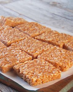 I swear they served something similar to this in the lunchroom when I was a kid in Kindergarten.  It's my ONLY memory of kindergarten.  I can't wait to try it. Peanut Butter Rice Krispies, Kolaci I Torte, Butter Rice, Rice Crispy Treats, Crispy Treats, Rice Krispie Treats, Think Food, Rice Krispie, Yummy Sweets