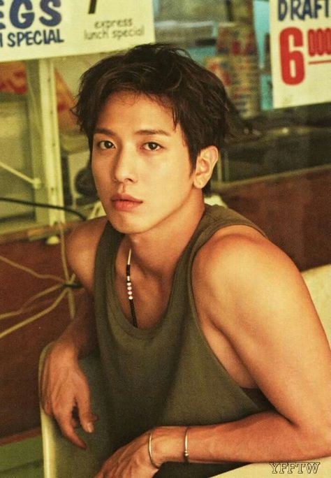 Jung Yonghwa. Yonghwa Cnblue, Cnblue Yonghwa, Lee Shin, Gu Family Books, Kang Min Hyuk, Lee Jong Hyun, Big Bang Top, Cn Blue, G-dragon