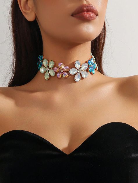 Elegant Crystal Flower Necklace, Fashion Party Wedding Vintage Statement Choker For WomenI discovered amazing products on SHEIN.com, come check them out! Womens Chokers, Statement Choker, Wedding Vintage, Evening Dress Fashion, Crystal Chain, Elegant Dresses Long, Watches Women Fashion, Necklace Fashion, Colourful Necklace