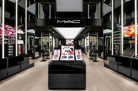 Mac Cosmetics History , stores Mac Store, Mac Brushes, Makeup Counter, Makeup Store, Cosmetic Shop, Mac Miller, Big Mac, Mac Makeup, Street Style Paris