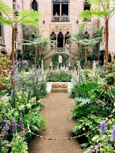 Museum courtyard garden in Boston ma called the Isabella stewart gardner museum Isabella Stewart Gardner Museum Wedding, Gardner Museum, Museum Wedding, Big Rings, Find Your Style, City Wedding, Garden Planning, Style Board, Travel