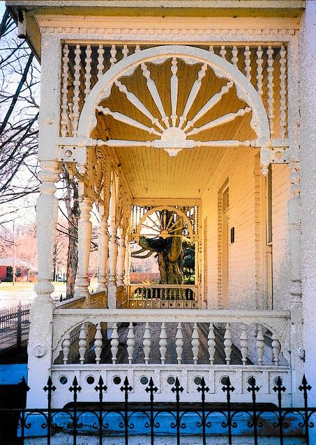 Victorian Porch Ideas, Home Ideas Kitchen, Victorian Homes Exterior, Victorian Porch, Victorian Exterior, Home Drawing, Drawing Home, Building A Porch, Victorian Farmhouse