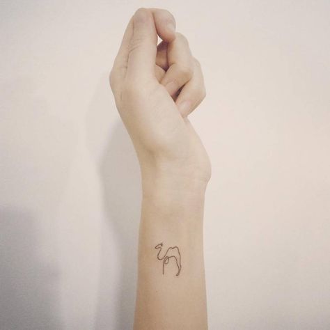 this is the exact tattoo that I want Matisse Tattoo, Camel Tattoo, Picasso Tattoo, Tattoo 2017, Line Drawing Tattoos, One Line Tattoo, Heart Temporary Tattoos, Single Line Tattoo, Geniale Tattoos