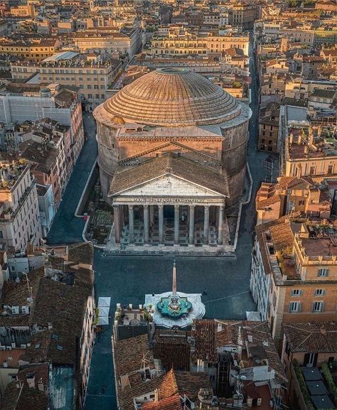 Rome Aesthetic, Bella Roma, Pantheon Rome, Rome City, The Pantheon, Italian Architecture, Roman History, Rome Travel, Ancient Architecture