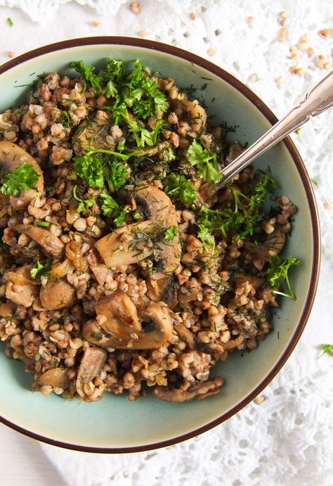 Roasted Buckwheat with Mushrooms and Onions – Polish Kasha Kasha Recipe, Groats Recipe, Buckwheat Flour Recipes, Heritage Recipes, Buckwheat Recipes, Mushrooms And Onions, Eastern European Recipes, Polish Heritage, Buckwheat Groats