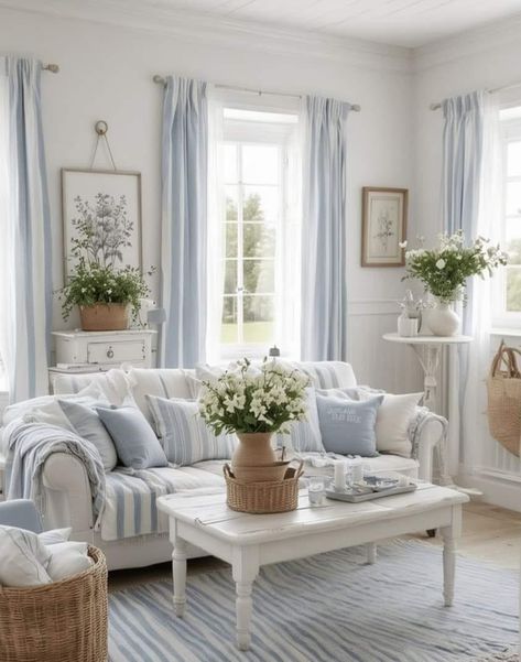 House Interior Decor Living Room, Small Room Decorations, Blue Cottage Living Room, Cute Small Living Room, Garden Gift Ideas, Shabby Chic Beach, Small Balcony Ideas Apartment, Summer Furniture, Shabby Chic Living